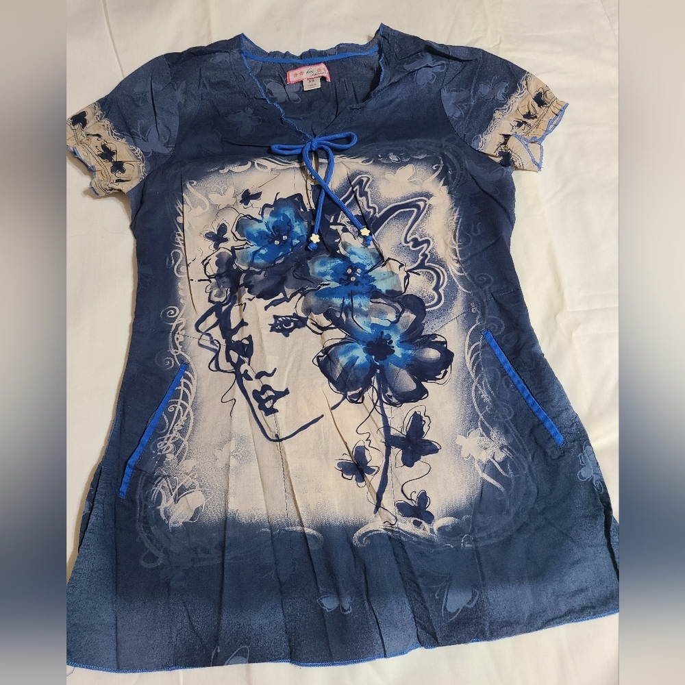 Koi Blue Artistic Women's Scrub Top With Matching Pants